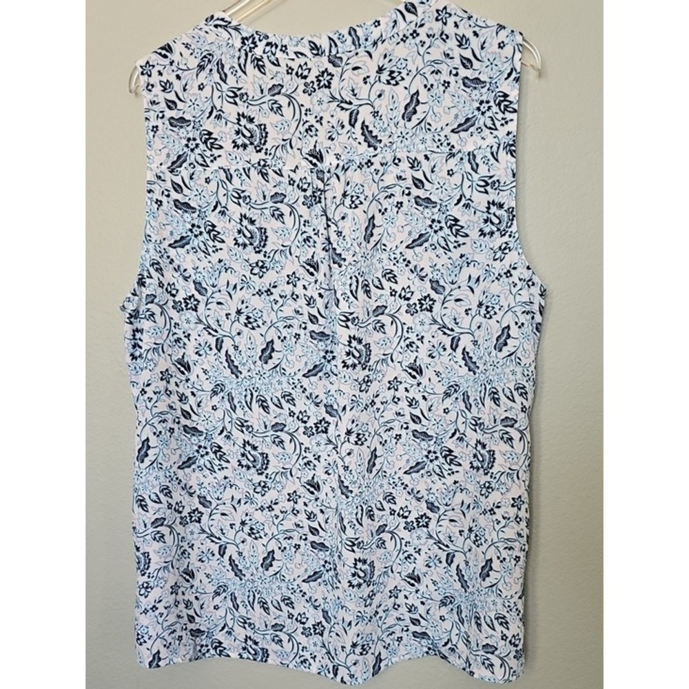 Chaus New York Sleeveless Floral Paisley V-Neck Blouse Boho Blue White XL - Picture 8 of 9
